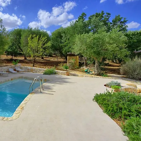 Villa Pascarosa Sleeps 4 Pool Wifi
